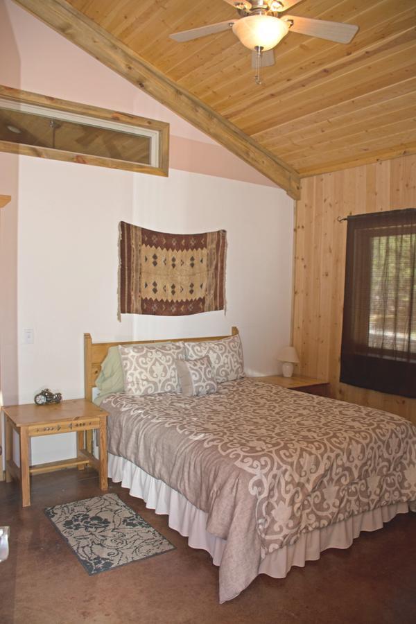 Diamondstone Guest Lodges La Pine Dış mekan fotoğraf