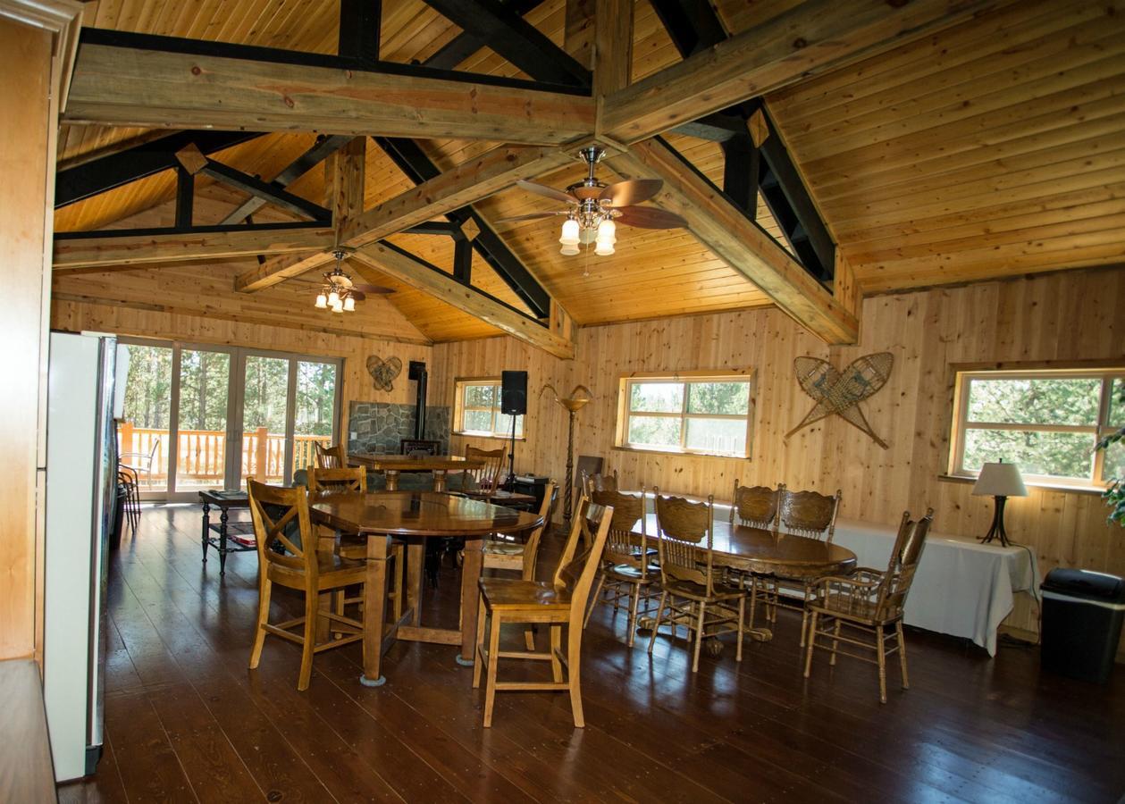 Diamondstone Guest Lodges La Pine Dış mekan fotoğraf